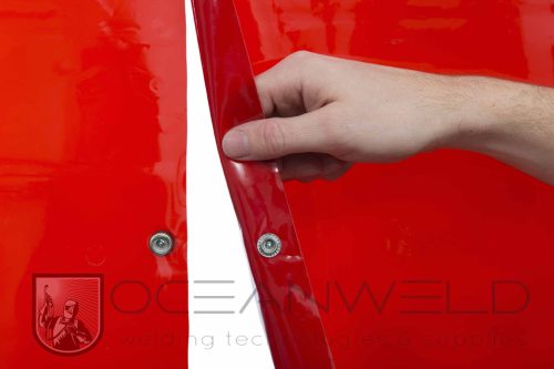 A piros csatlakoztatható hegesztő ekrán LAVAshield® piros 137 x 180 cm. (beleértve 9 karika Ø 50 mm.)